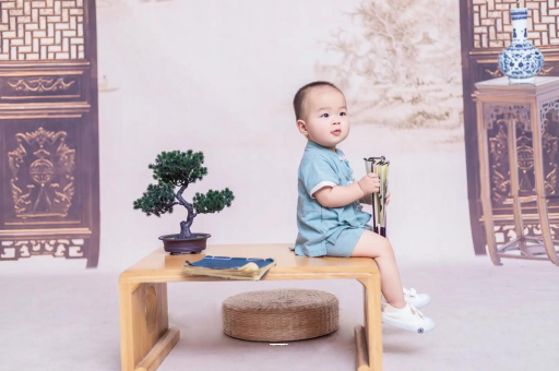 抚顺孕妇肚子上的黑线